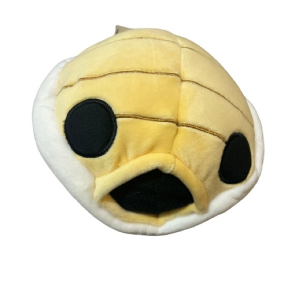 NWOT TOMY Club Mocchi- Mocchi- Mario Kart™ Red Shell Junior Plush Toy, 7” - Picture 3 of 5